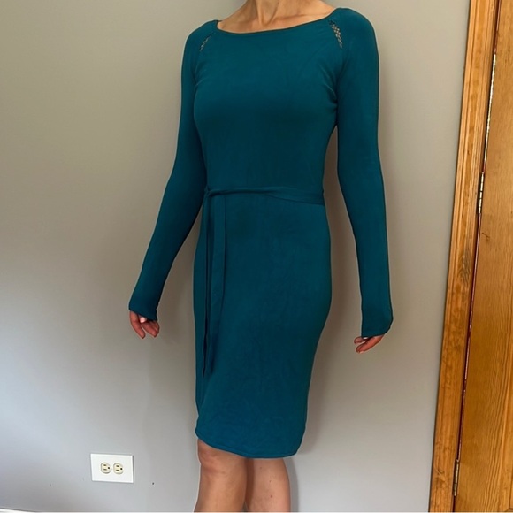 BCBGMaxAzria Teal Long Sleeve Dress - Picture 1 of 12